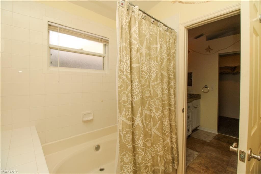 306 Emerald Bay CIR # 8, NAPLES FL 34110-26