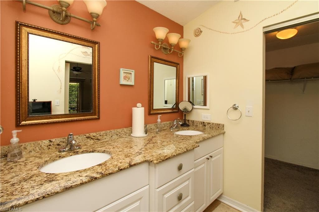 306 Emerald Bay CIR # 8, NAPLES FL 34110-25