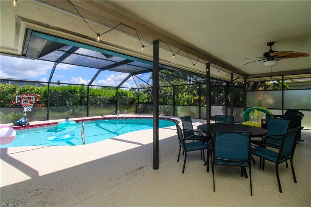 213 Bay Meadows DR, NAPLES FL 34113-45