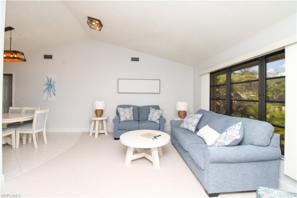 213 Bay Meadows DR, NAPLES FL 34113-9