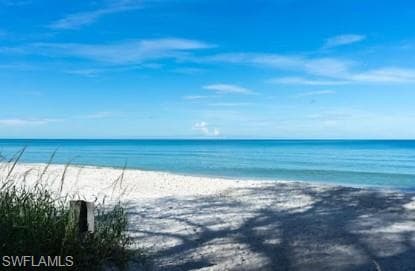 213 Bay Meadows DR, NAPLES FL 34113-49