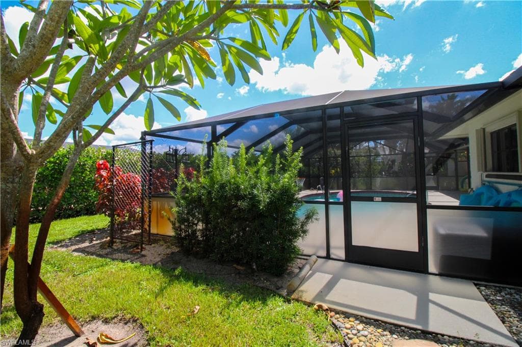 213 Bay Meadows DR, NAPLES FL 34113-47