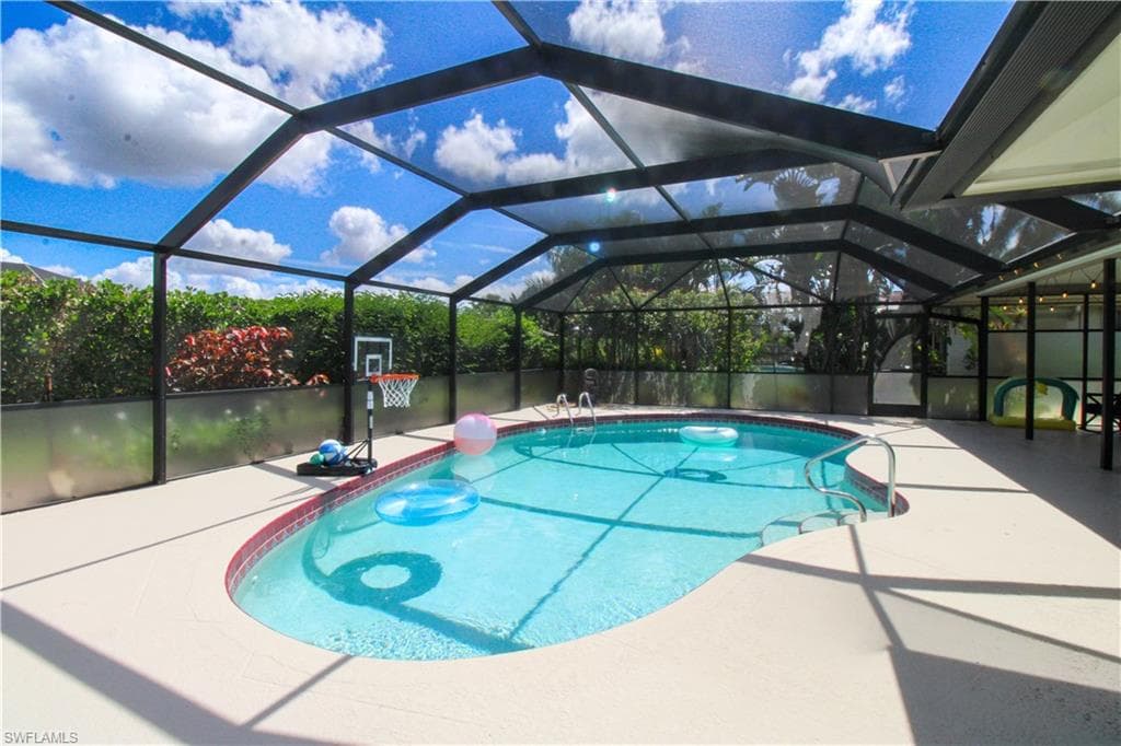213 Bay Meadows DR, NAPLES FL 34113-43