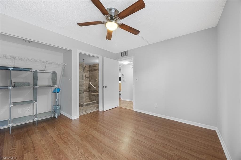 1083 Forest Lakes DR # 207, NAPLES FL 34105-12