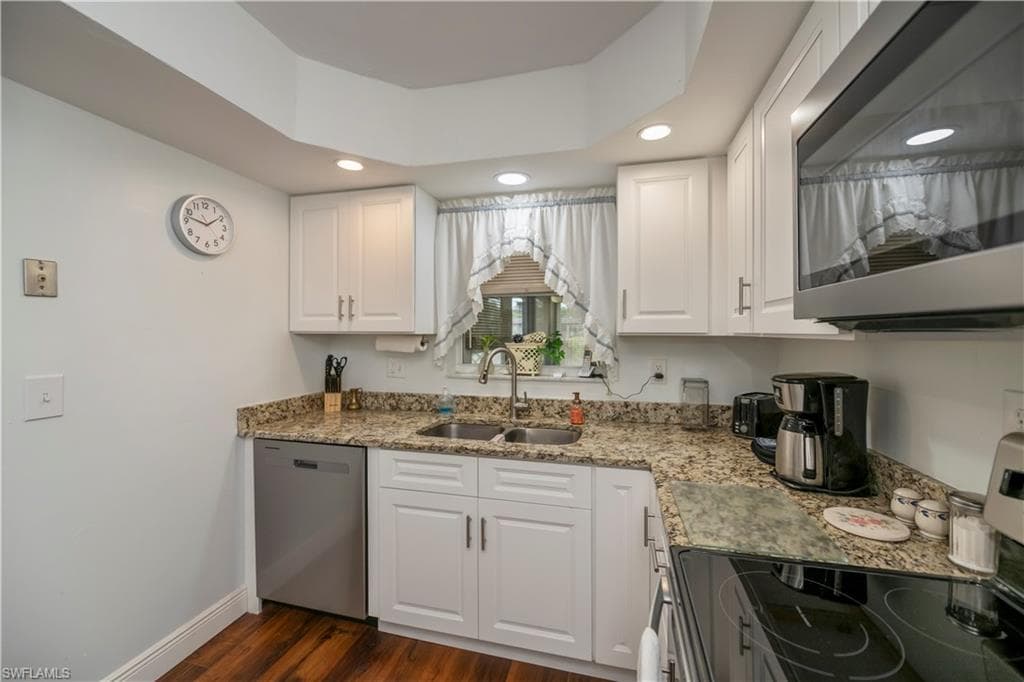 5705 Harbour Club RD, FORT MYERS FL 33919-13