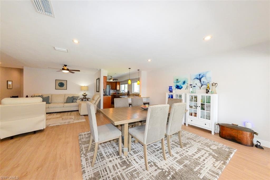 5313 Malaluka CT, CAPE CORAL FL 33904-12