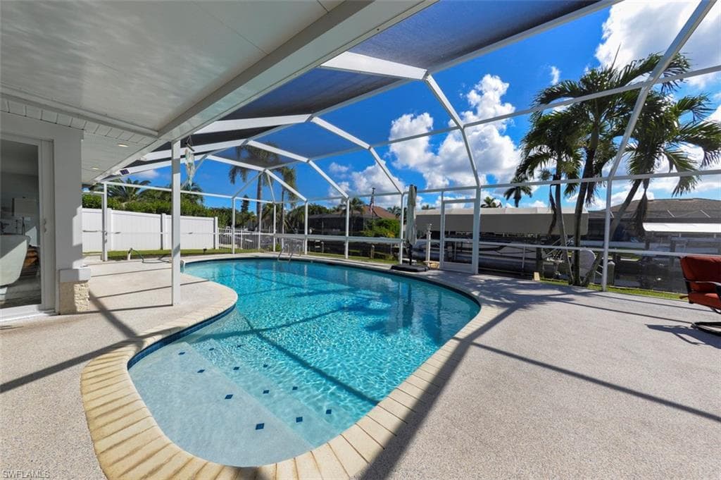 5313 Malaluka CT, CAPE CORAL FL 33904-2