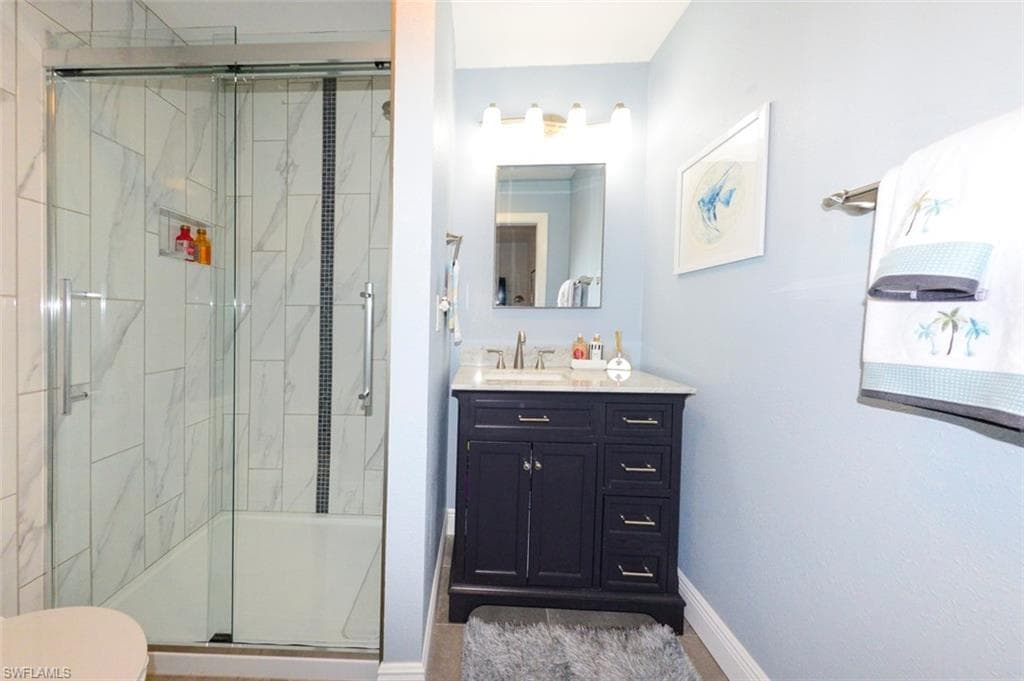 5313 Malaluka CT, CAPE CORAL FL 33904-19