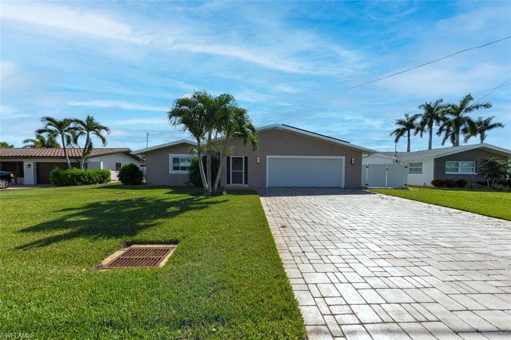5313 Malaluka CT, CAPE CORAL FL 33904-48