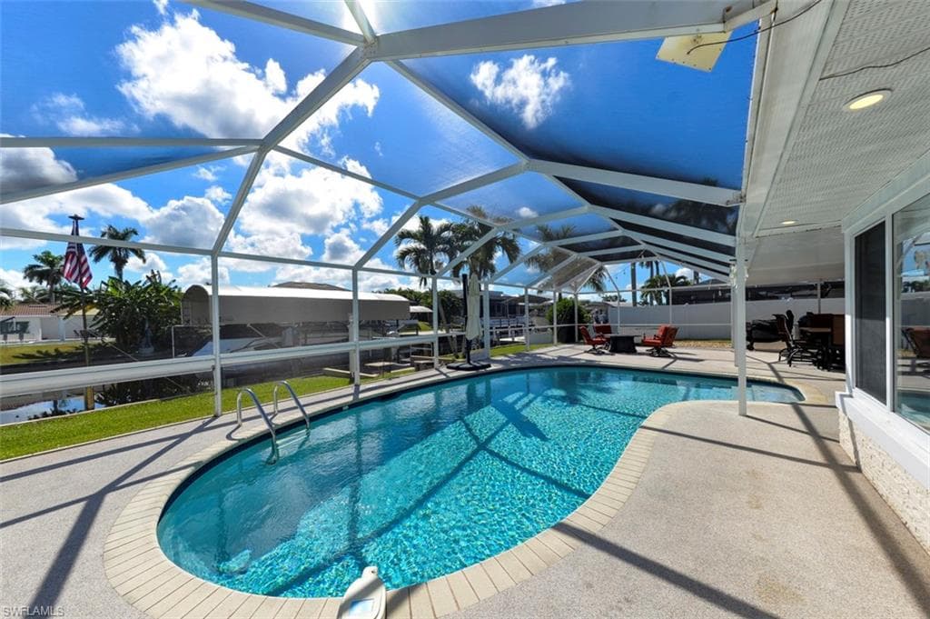 5313 Malaluka CT, CAPE CORAL FL 33904-32