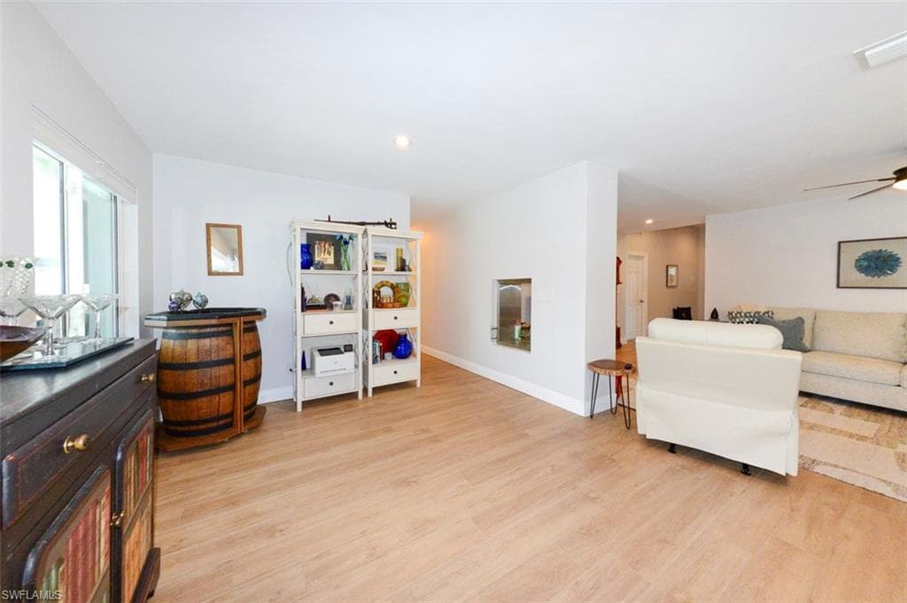 5313 Malaluka CT, CAPE CORAL FL 33904-13