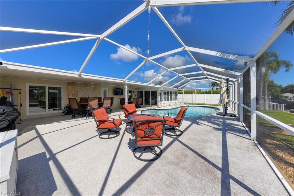 5313 Malaluka CT, CAPE CORAL FL 33904-38