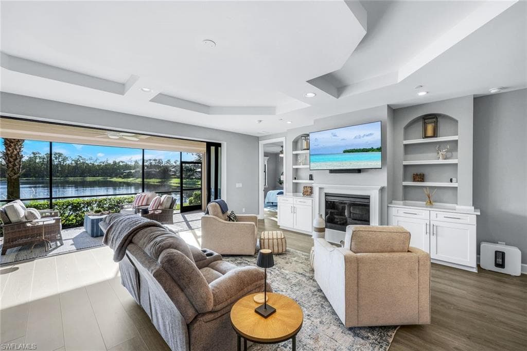 9641 Montelanico LOOP # 103, NAPLES FL 34119-4