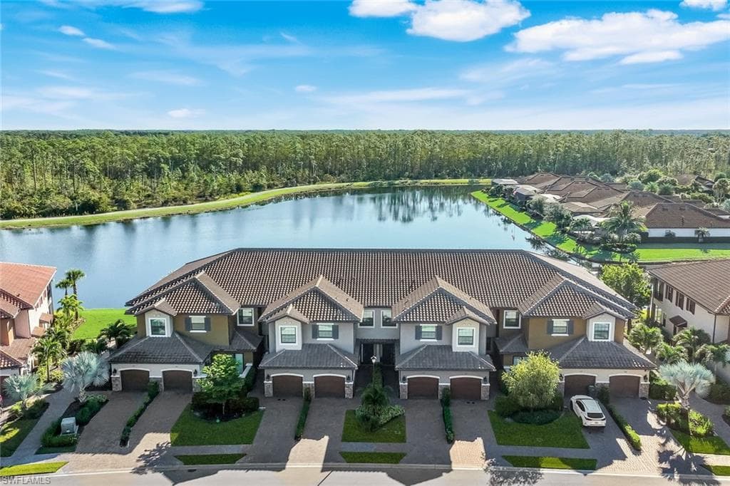 9641 Montelanico LOOP # 103, NAPLES FL 34119-24