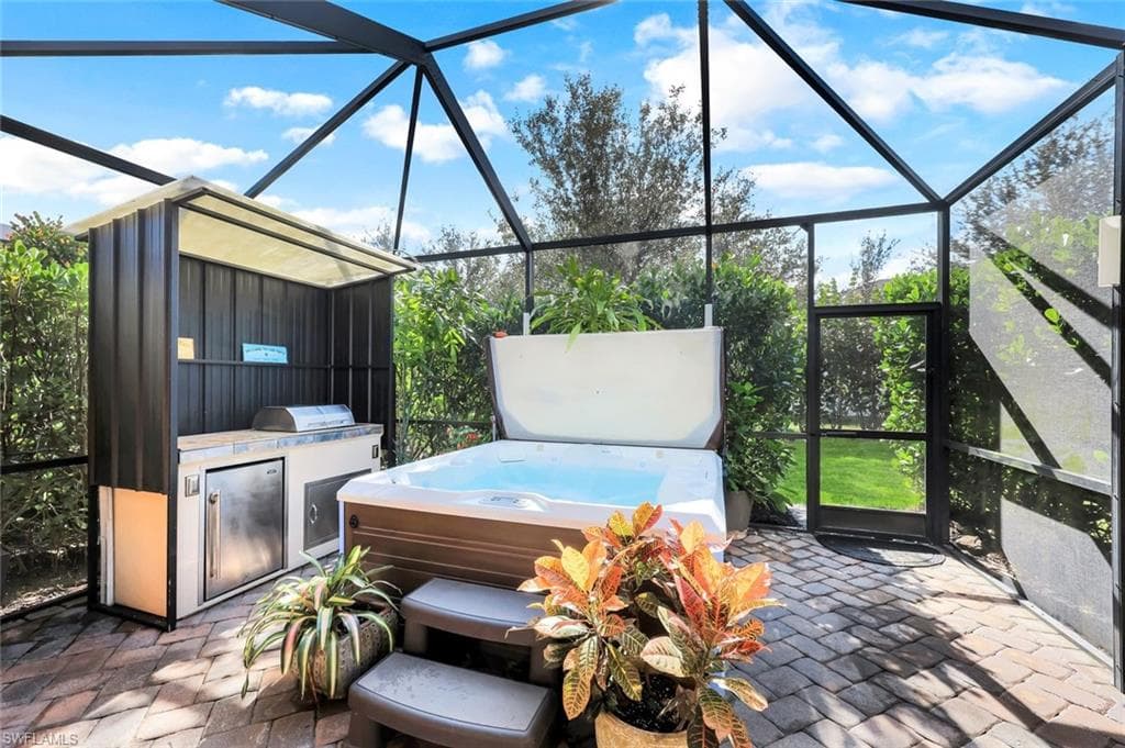 4244 Raffia Palm CIR, NAPLES FL 34119-26