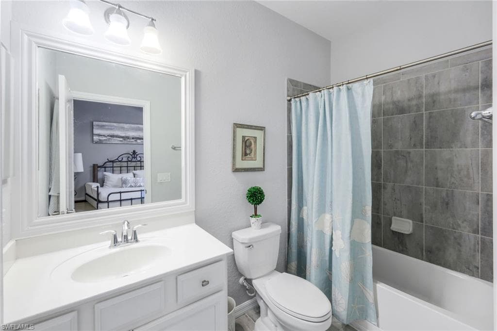 4244 Raffia Palm CIR, NAPLES FL 34119-21