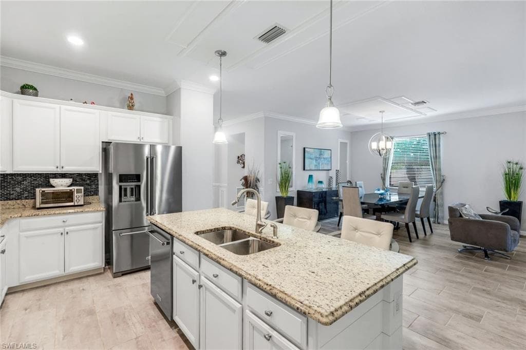 4244 Raffia Palm CIR, NAPLES FL 34119-9