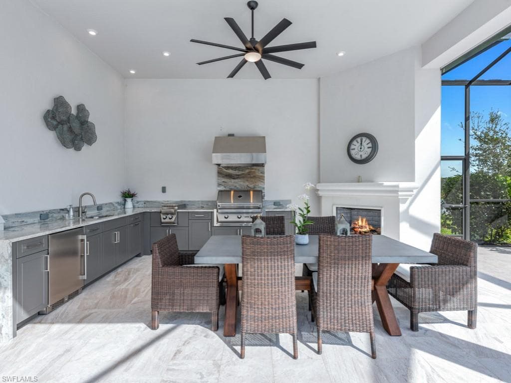 15576 Montello LN, NAPLES FL 34114-27