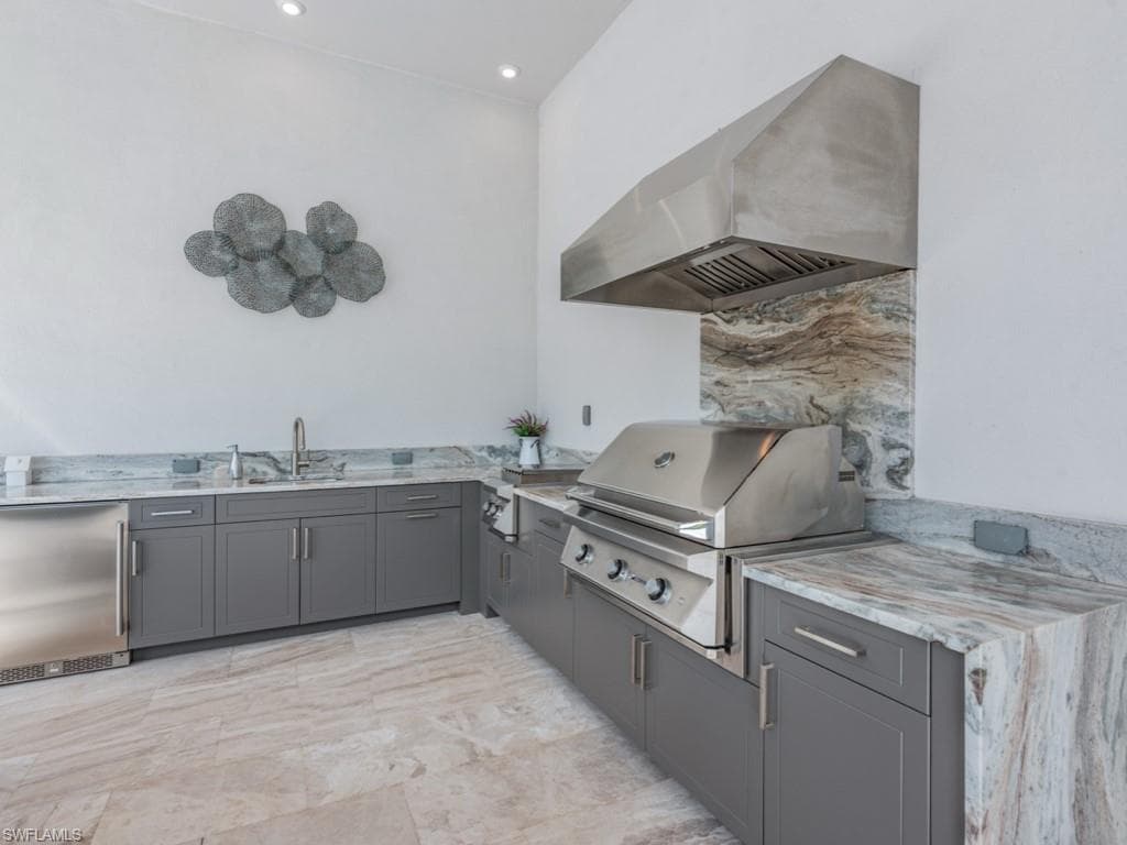 15576 Montello LN, NAPLES FL 34114-29