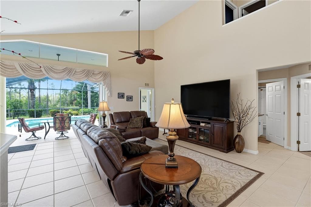 9104 Shadow Glen WAY, FORT MYERS FL 33913-10