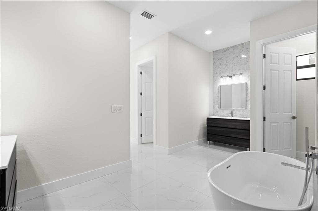 2100 NW 21st ST, CAPE CORAL FL 33993-14