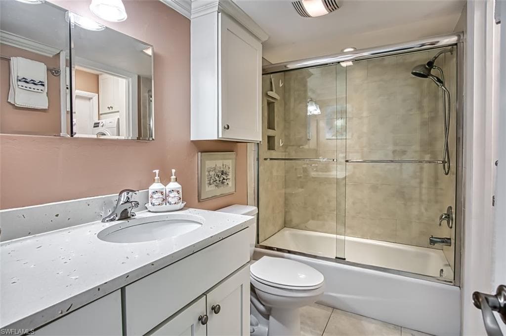 1250 Tennisplace CT C31-17