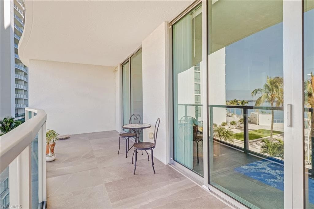 3000 Oasis Grand BLVD # 606, FORT MYERS FL 33916-26