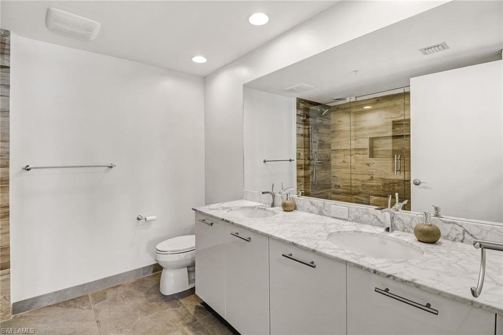 3000 Oasis Grand BLVD # 606, FORT MYERS FL 33916-19