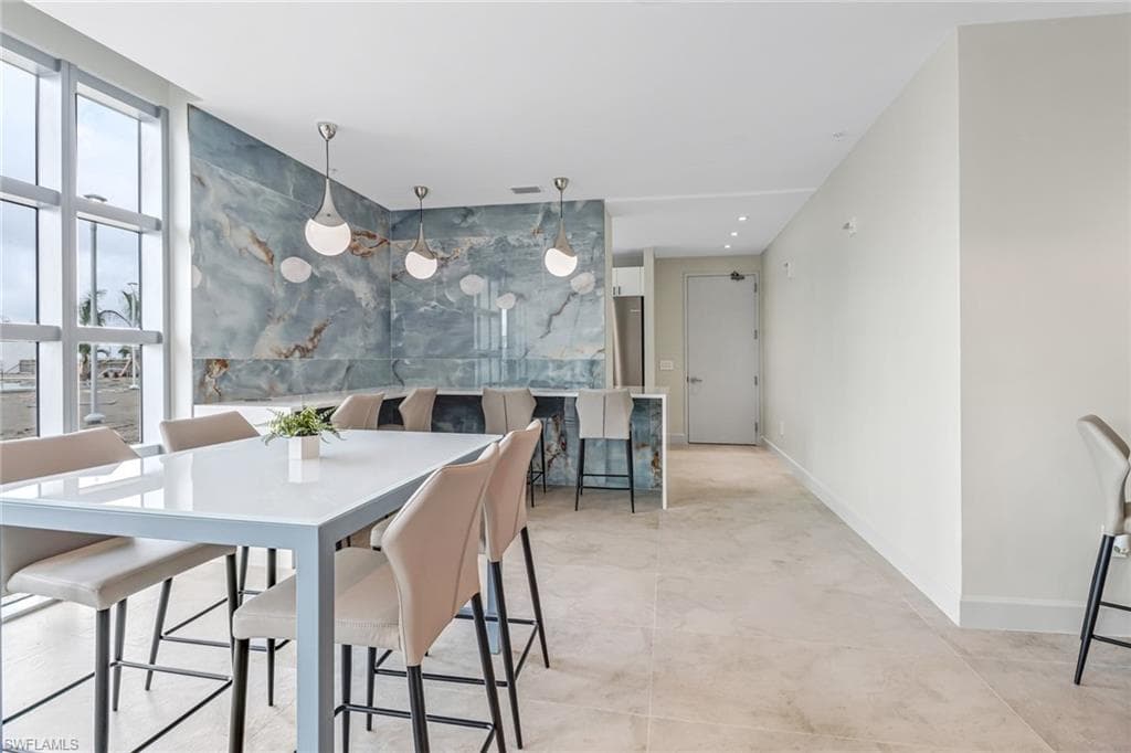 3000 Oasis Grand BLVD # 606, FORT MYERS FL 33916-38