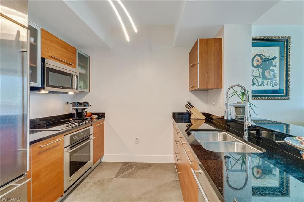 3000 Oasis Grand BLVD # 606, FORT MYERS FL 33916-3