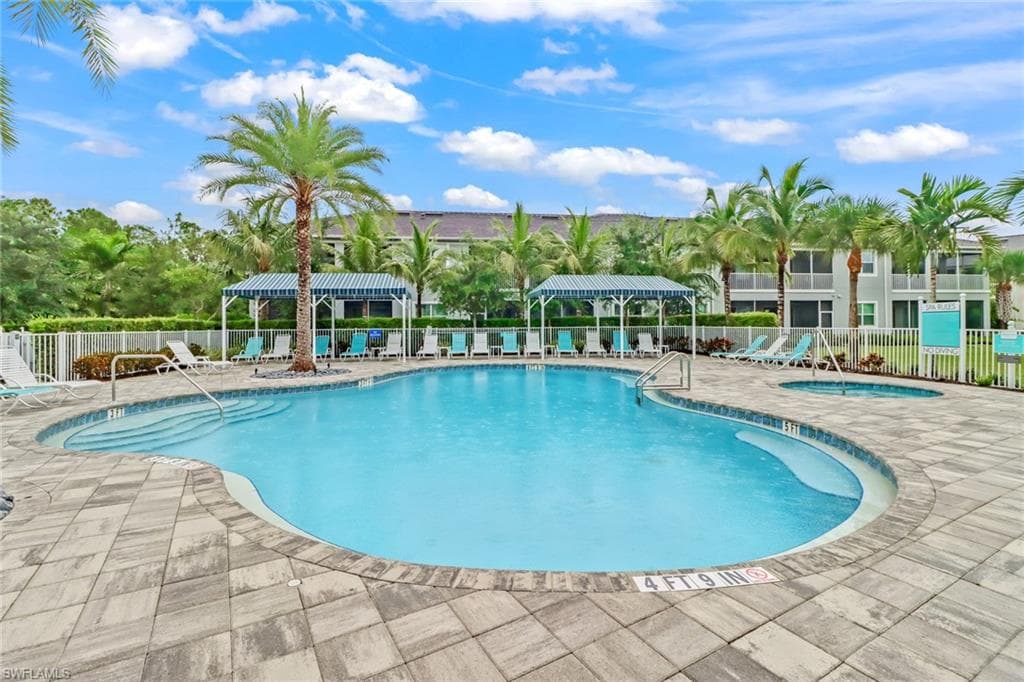 6973 Avalon CIR # 1403, NAPLES FL 34112-28