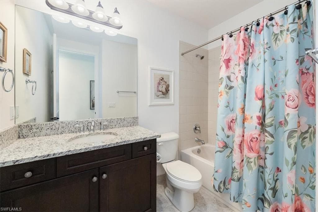 13800 Luna DR, NAPLES FL 34109-16