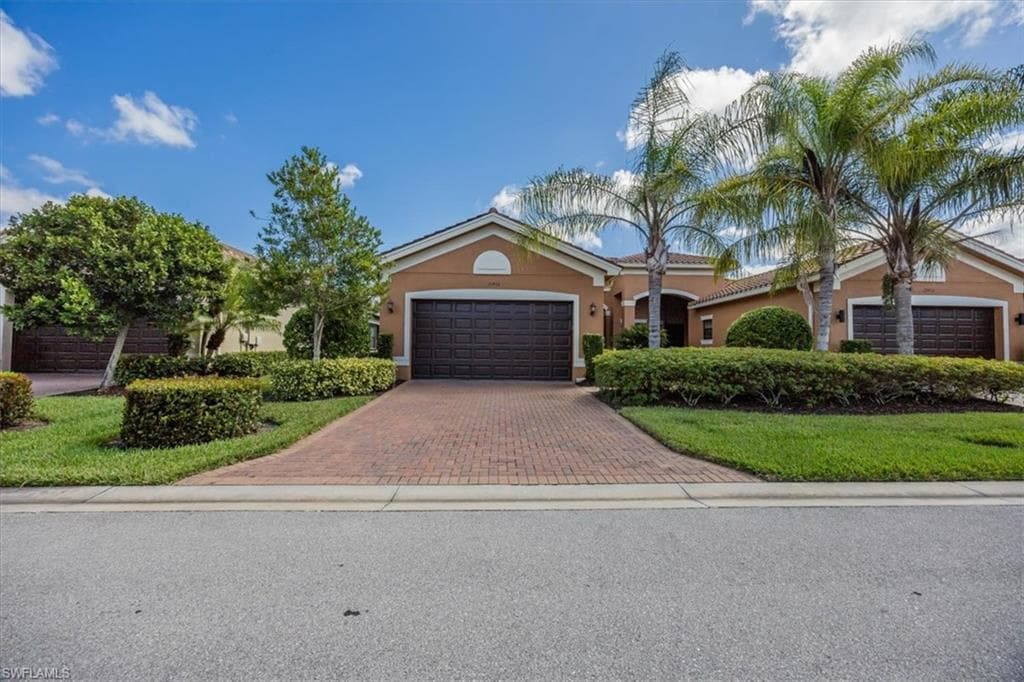 13466 Sumter LN, NAPLES FL 34109-1