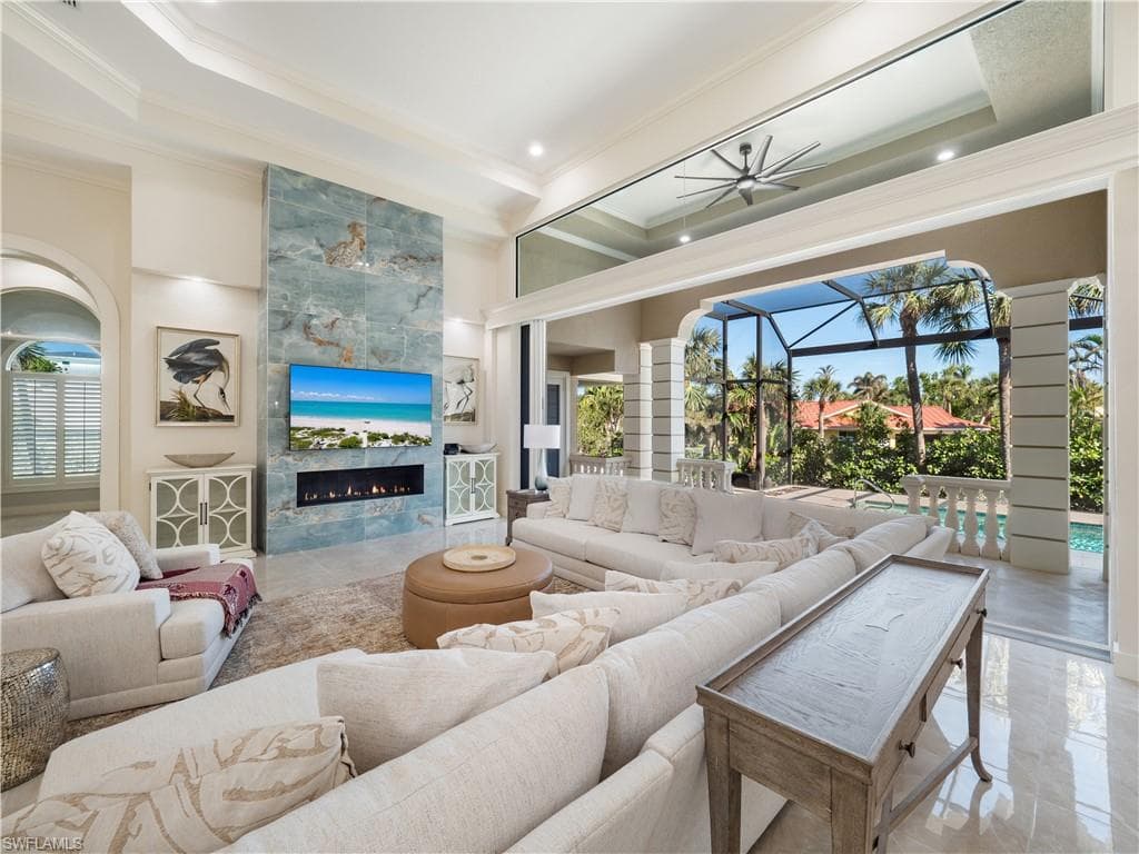 1266 Par View DR, SANIBEL FL 33957-25