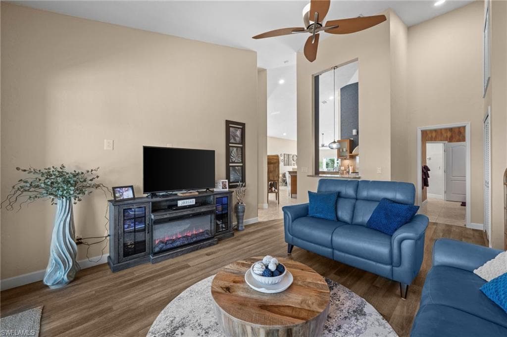 12170 Siesta DR, FORT MYERS BEACH FL 33931-15