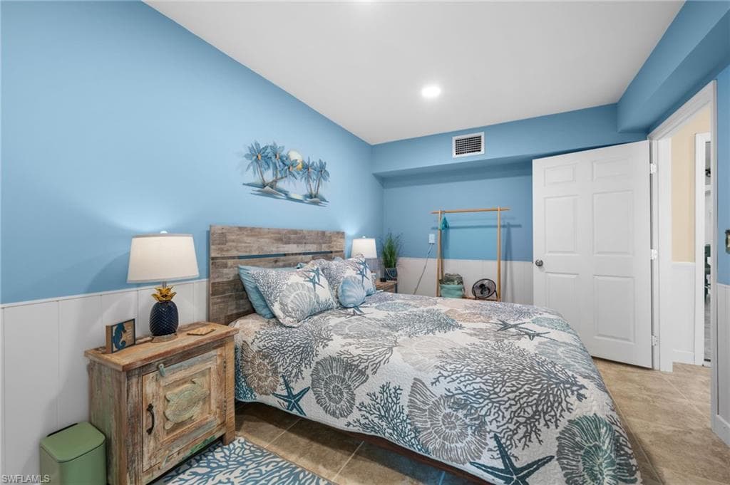 12170 Siesta DR, FORT MYERS BEACH FL 33931-33