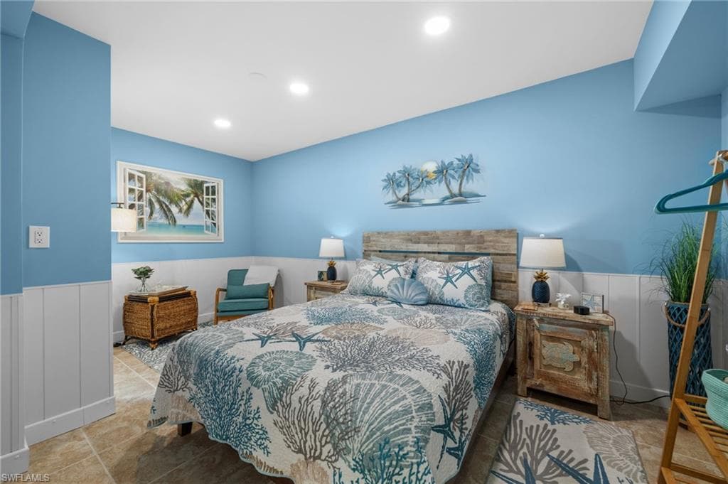 12170 Siesta DR, FORT MYERS BEACH FL 33931-34