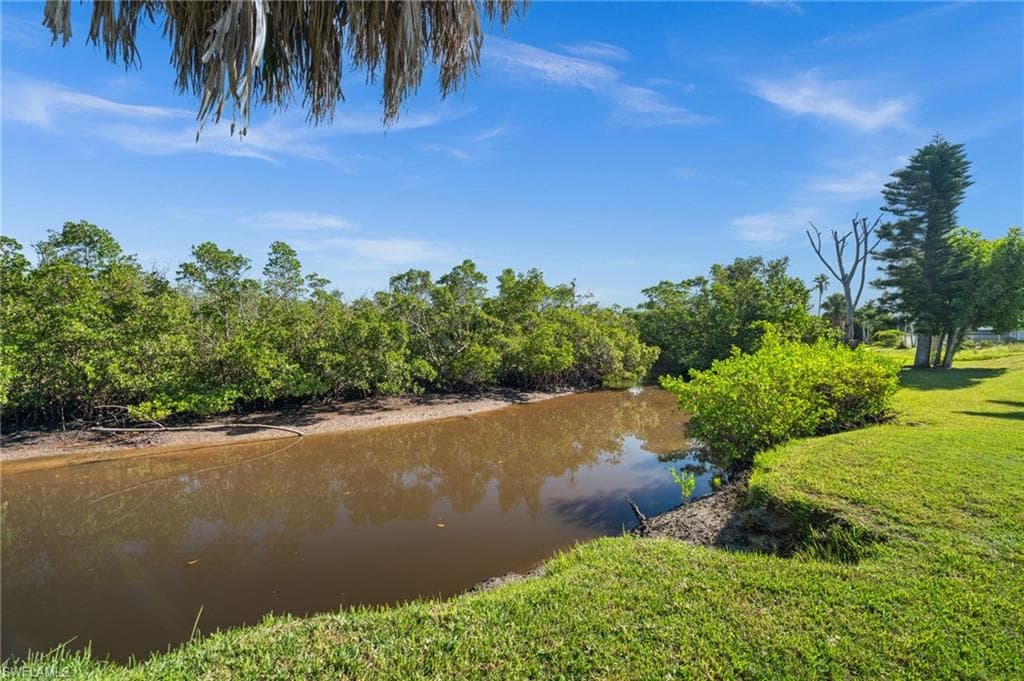 12170 Siesta DR, FORT MYERS BEACH FL 33931-38