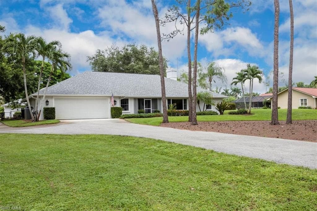 5520 Cynthia LN, NAPLES FL 34112-1