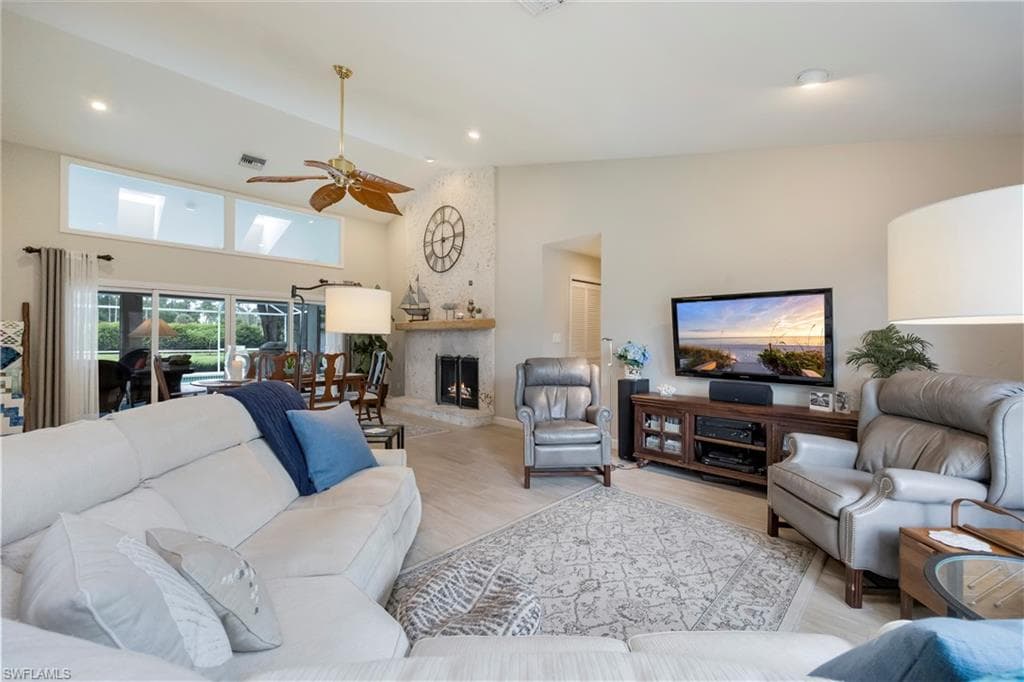 5520 Cynthia LN, NAPLES FL 34112-8