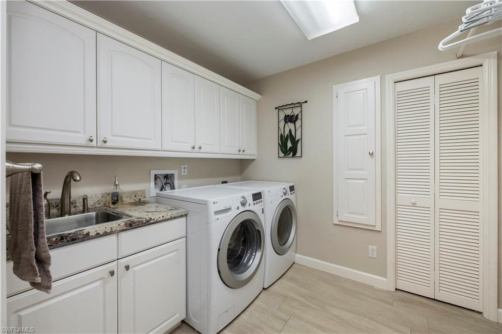 5520 Cynthia LN, NAPLES FL 34112-17