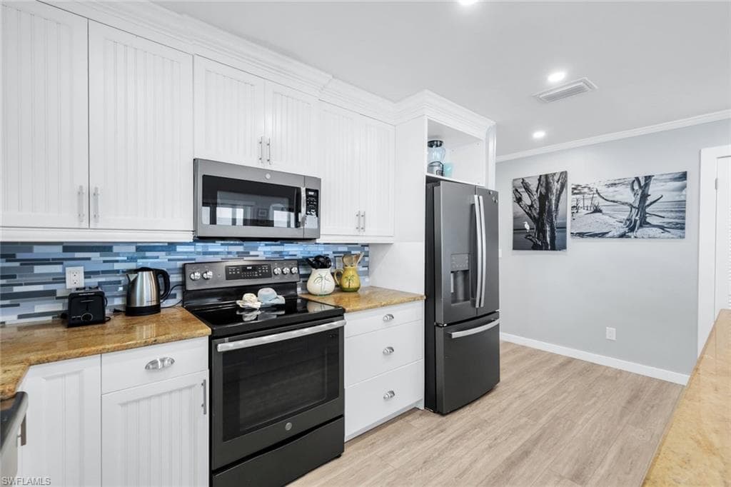 26460 Hickory BLVD-14