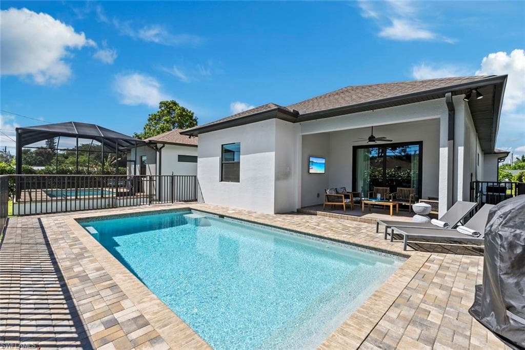 3552 Hibiscus AVE, NAPLES FL 34104-40