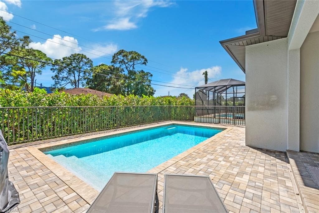 3552 Hibiscus AVE, NAPLES FL 34104-39
