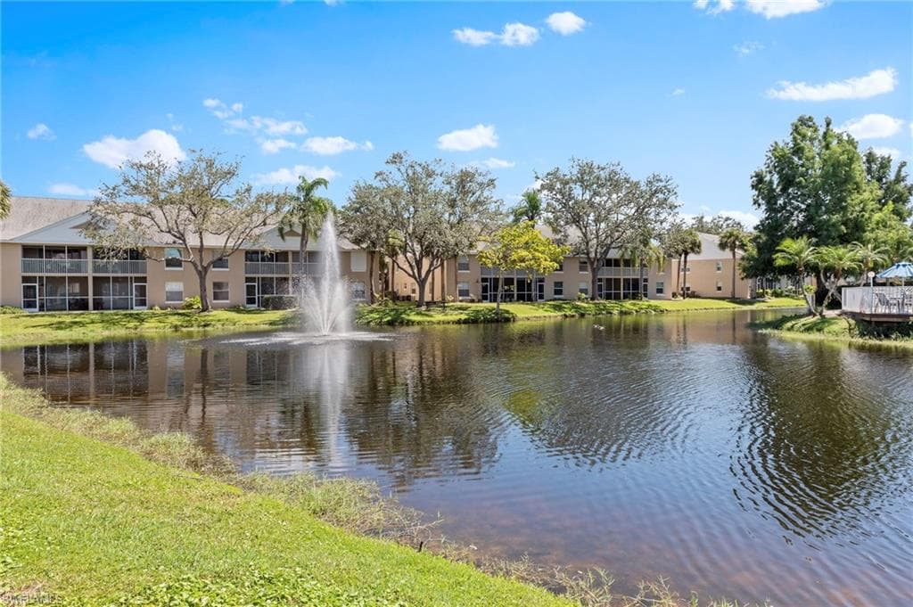 174 Pebble Shores DR # 103, NAPLES FL 34110-26