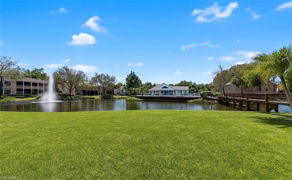 174 Pebble Shores DR # 103, NAPLES FL 34110-35