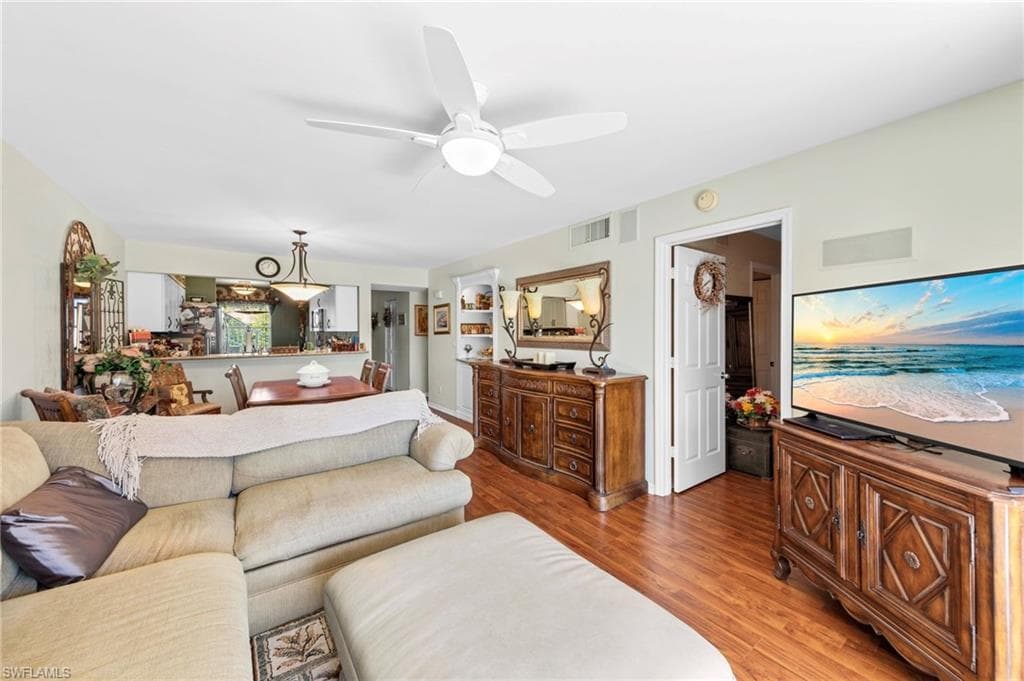 174 Pebble Shores DR # 103, NAPLES FL 34110-3