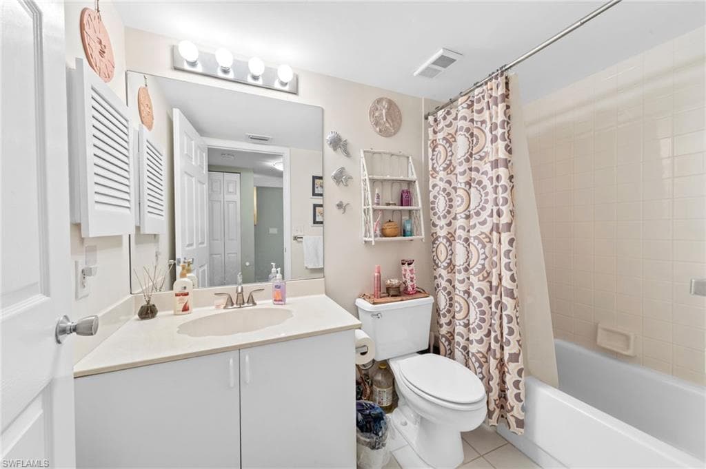 174 Pebble Shores DR # 103, NAPLES FL 34110-24