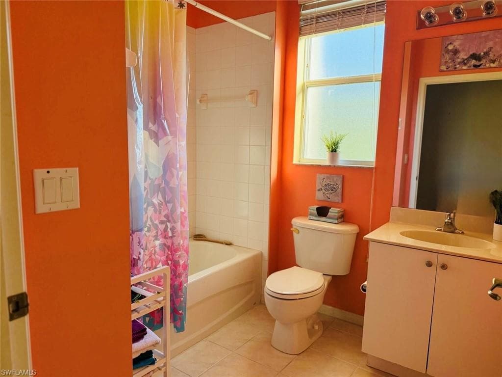 4219 Liron AVE # 204, FORT MYERS FL 33916-12