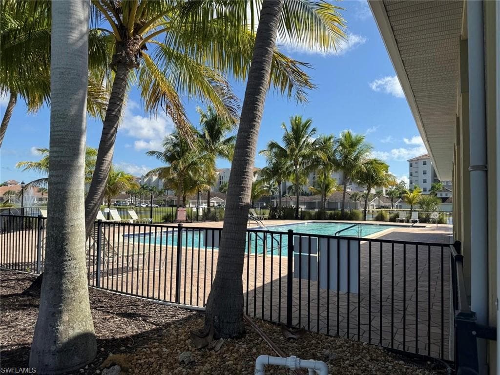 4219 Liron AVE # 204, FORT MYERS FL 33916-25